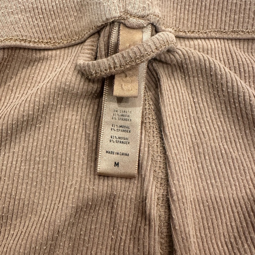Skims Brown Button-Up Pajama Set - Picture 2 of 3